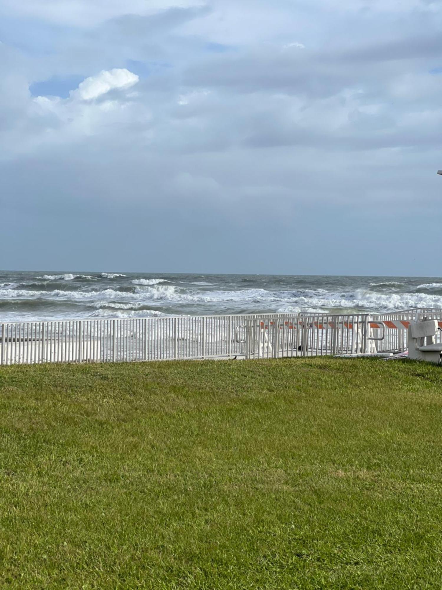 Coastal Waters 102 Aparthotel New Smyrna Beach Bagian luar foto